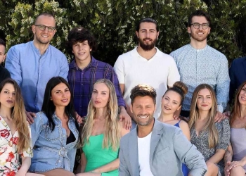 Filippo Bisciglia e le coppie di "Temptation Island 2021"