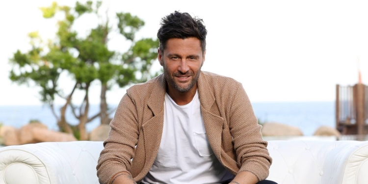 Filippo Bisciglia conduce "Temptation Island 2021"