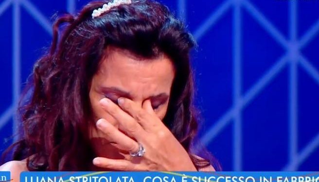 La mamma di Luana D'Orazio piange a La Vita in Diretta