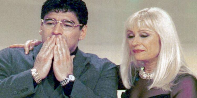 Diego Armando Maradona ospite di Raffaella Carrà (Foto: LaPresse)