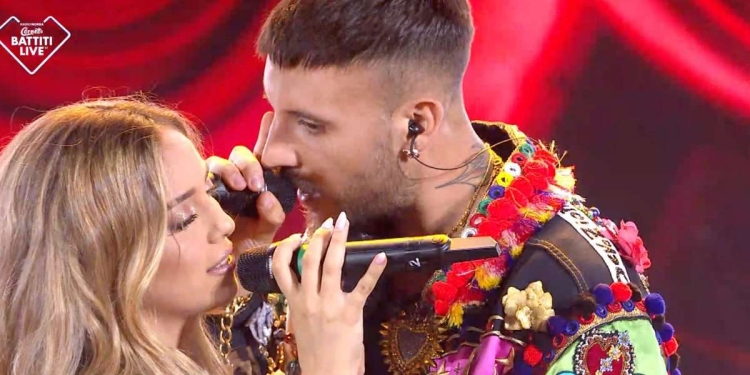 Ana Mena e Fred De Palma a Battiti Live 2021