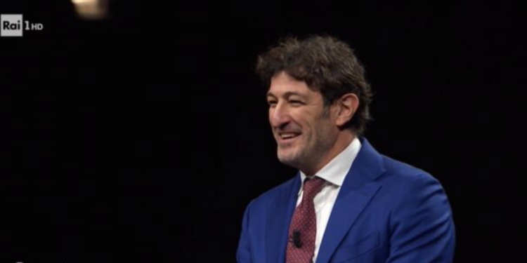 Ciro Ferrara ospite a ‘Canzone segreta’