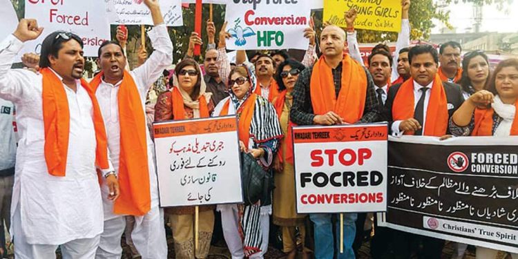 Pakistan, una manifestazione di protesta della minoranza indù