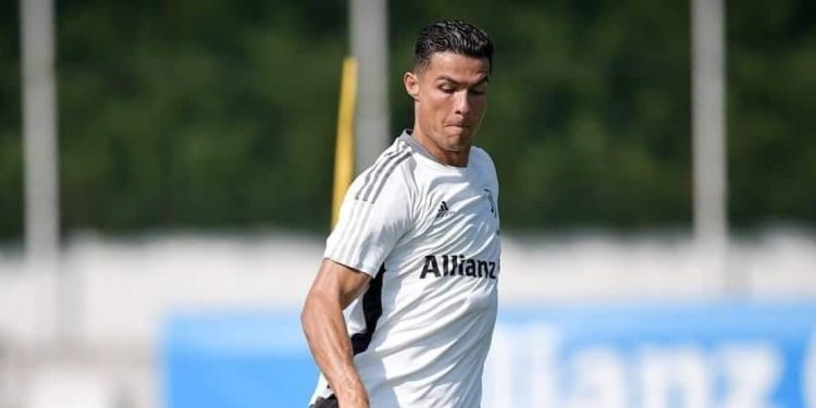 Cristiano Ronaldo resta alla Juventus? (da Facebook)