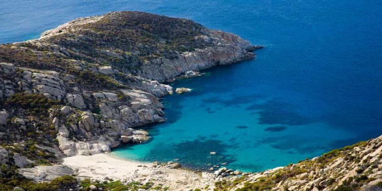 wiew of a beach on Montecristo Island