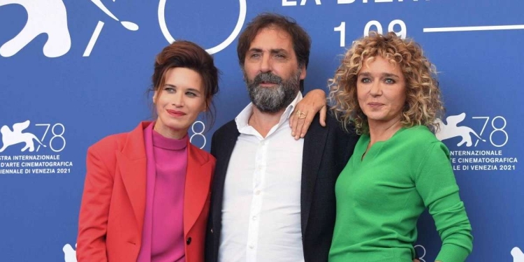 Valentina Cervi, Stefano Mordini e Valeria Golino (LaPresse)