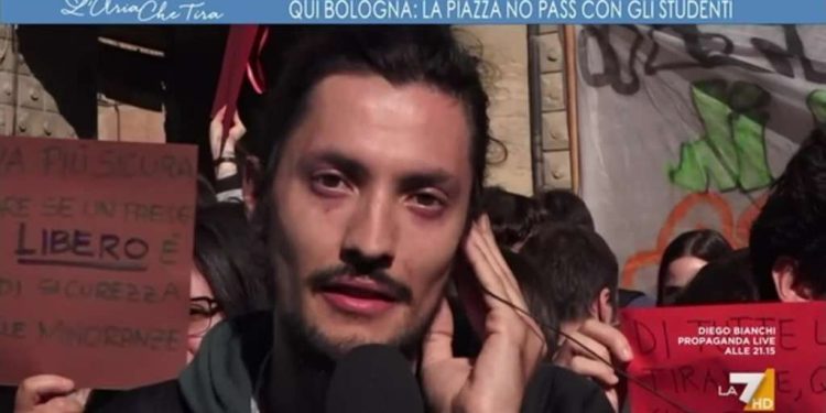 Myrta Merlino, lite in diretta tv con studente universitario di Bologna (screen L'Aria che Tira)