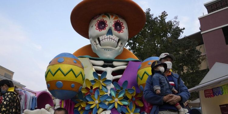 Festa di Halloween a Pechino (Foto: Lapresse)