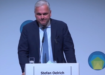 Stefan Oelrich (Foto: da YouTube)