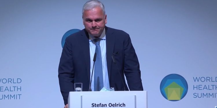 Stefan Oelrich (Foto: da YouTube)