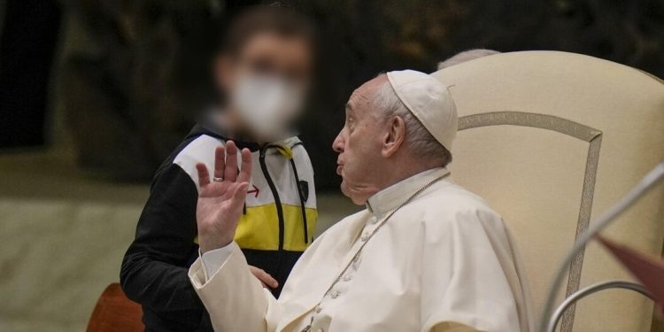 Il Papa e il bimbo