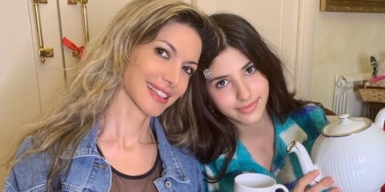 Maria Monsè e la figlia Maria Perla (Instagram, 2021)