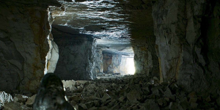 neonata sepolta grotta liguria