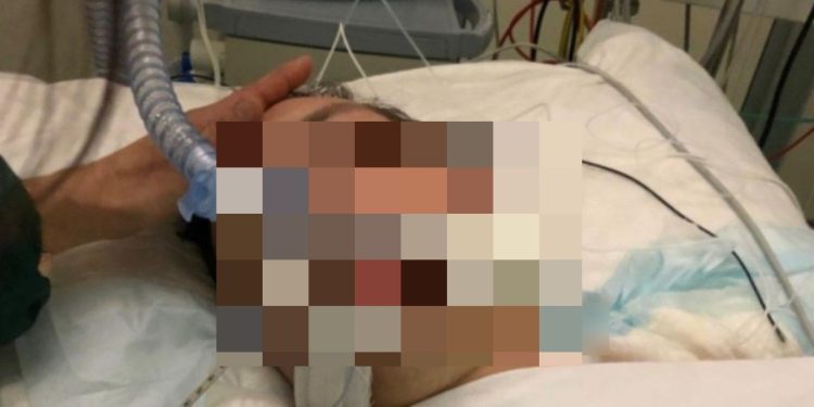 Manuel Bortuzzo in ospedale subito dopo essere stato ferito (foto pubblicata dal padre, Franco Bortuzzo, sul suo profilo Instagram)