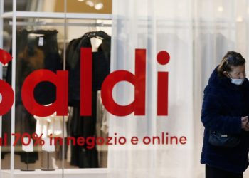 Saldi (Foto LaPresse)