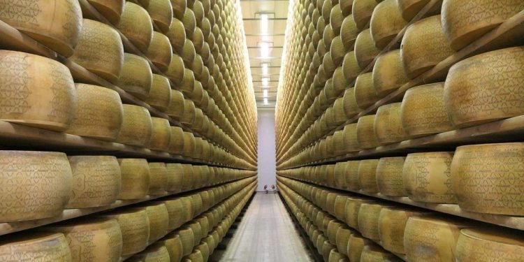 Forme di Grana Padano (Pixabay)