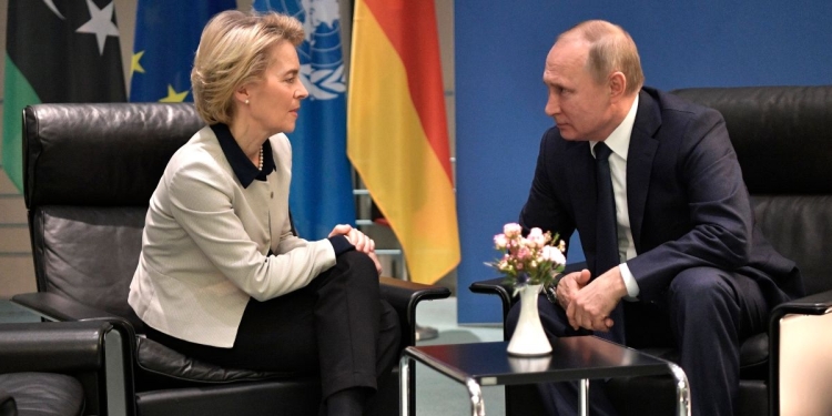 Von der Leyen e Putin