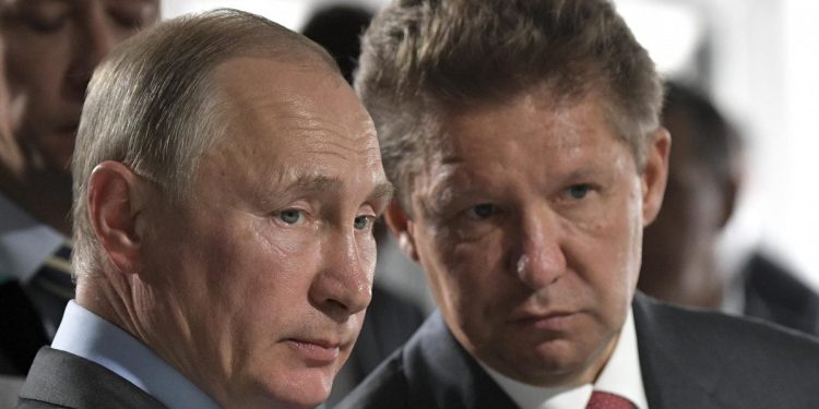 Putin con il CEO di Gazprom