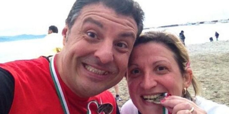 Claudio Lauretta e la moglie Michela (Foto: Twitter)