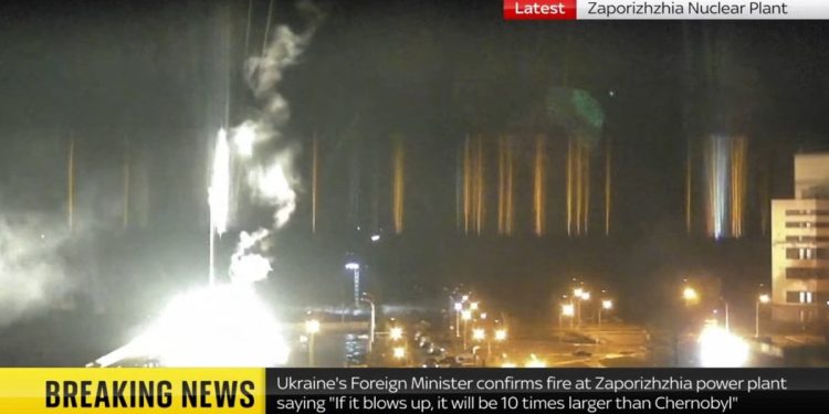 Attaccata la centrale nucleare ucraina di Zaporizhzhia