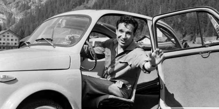 L'attore Ugo Tognazzi nel 1957 (LaPresse)