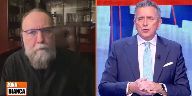 Aleksandr Dugin e Giuseppe Brindisi (Zona Bianca, 2022)