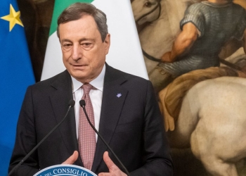 Draghi a Palazzo Chigi sondaggi politici