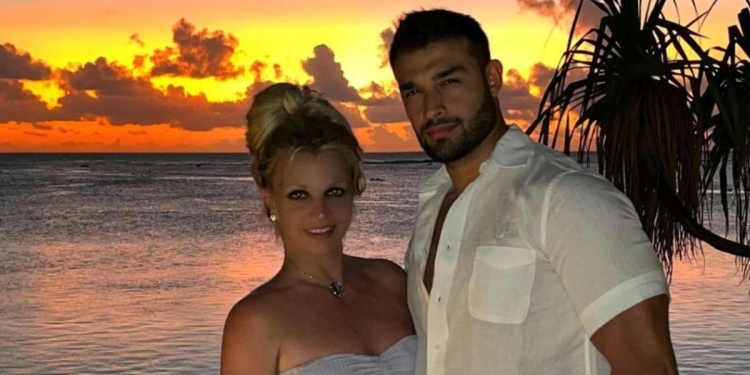 Britney Spears e Sam Asghari (Instagram)