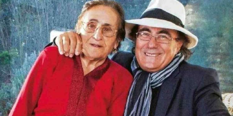 Albano Carrisi e Jolanda
(Foto: web)