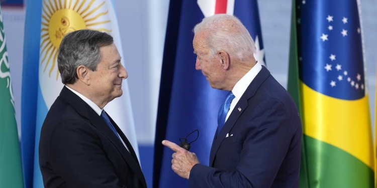 Mario Draghi e Joe Biden (LaPresse)