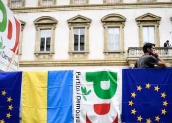 A Milano, durante la manifestazione del 25 Aprile (LaPresse)