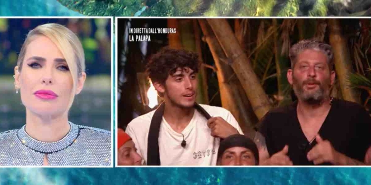 Edoardo Tavassi e Alessandro a L'Isola dei Famosi 2022