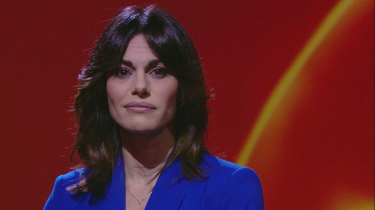 Bianca Guaccero “Non sono stata tromb*ta in Rai”/ “Single non zitella, con  Moro…”