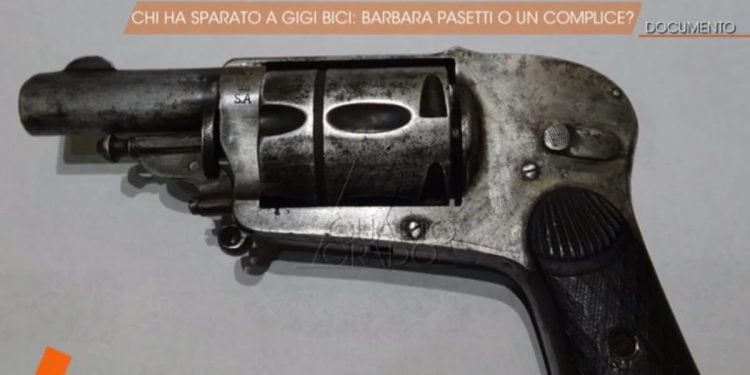 Questa è la pistola che ha ucciso Gigi Bici? (Quarto Grado, 2022)