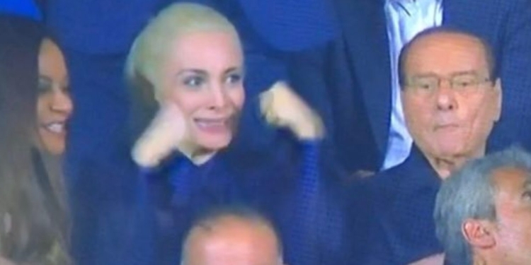 Marta Fascina allo stadio con Silvio Berlusconi