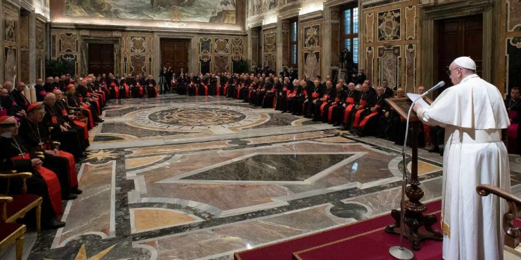 Papa Francesco con la Curia