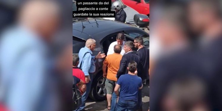 Giuseppe Conte contestato in Sicilia (Foto: screen TikTok)