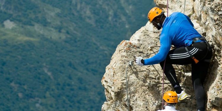 Tragedia nel mondo dell'alpinismo: è morto Claudio Ghezzi (Foto LaPresse)