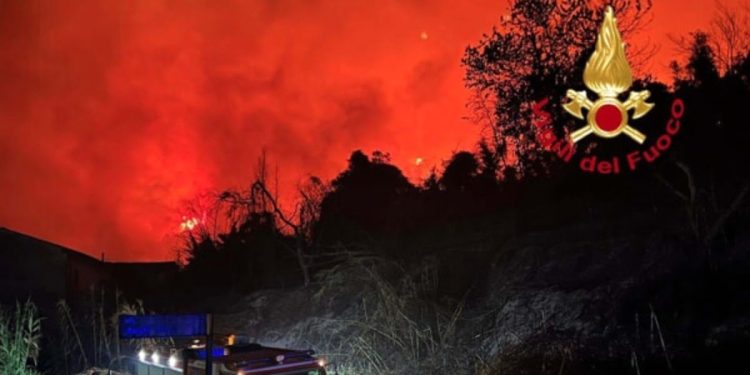 Incendio Massarosa (Lucca)