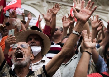 Manifestazione anti-Saied in Tunisia (LaPresse)