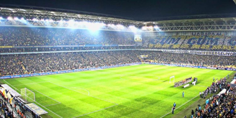 Fenerbahce Dinamo Kiev (Fonte: web)