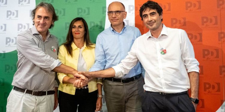 Angelo Bonelli, Fiorella Zavatta, Enrico Letta e Nicola Fratoianni (Foto: 2022, LaPresse)