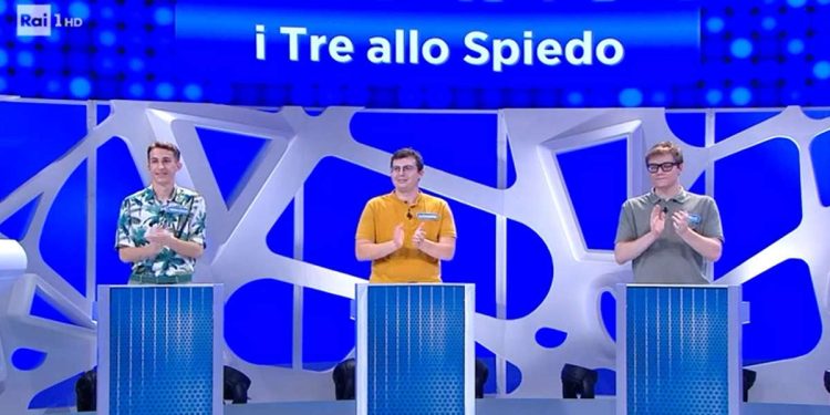 Tre allo spiedo Reazione a catena