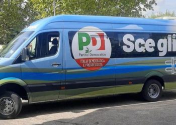 Bus elettrico di Letta (Twitter)