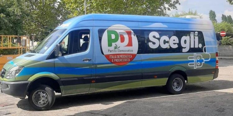 Bus elettrico di Letta (Twitter)