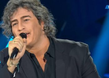 Antonino Spadaccino è Fausto Leali, Tale e quale show 2022