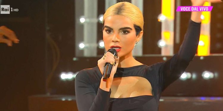 Rosalinda Cannavò è Dua Lipa a Tale e quale show 2022