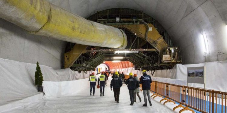 Cantiere autostradale della Salerno-Reggio C. (LaPresse)