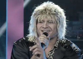 Antonino Spadaccino è Rod Stewart a Tale e quale show 2022