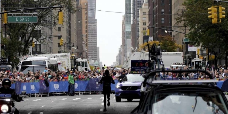 A New York, durante la maratona (LaPresse)